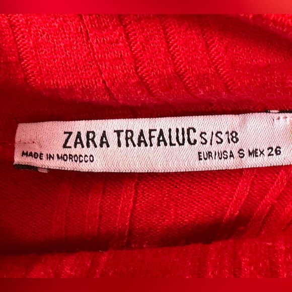 Zara Trafaluc Red Mock Neck Ribbed Top size Small - Picture 6 of 9